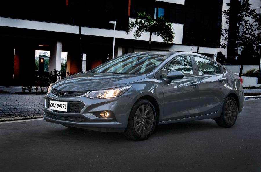  Chevrolet Cruze LT Black Bow Tie 2018 года  (LA) (фото 1 из 4)